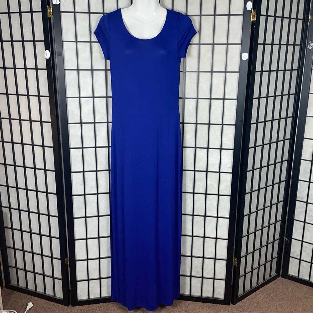 Forever 21 ladies maxi dress size medium
